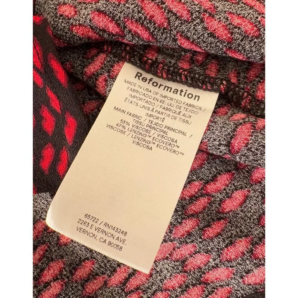 Reformation Loris Red Lips Print Top Size 6 Short Sleeve Button Blouse